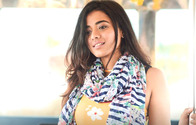 /media/k2/galleries/76415/Romantic-Movie-Stills-02