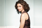 Deepika Padukone, Deepika Padukone updates, deepika takes a break for her first hollywood outing, Bajirao mastani