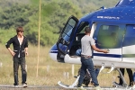 Shah Rukh Khan, SRK, srk hires a chopper to reach the sets of zero, Abhay deol