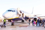 Boarding airplane news, Boarding airplane news, why do passengers only board airplanes from the left side, Terminal